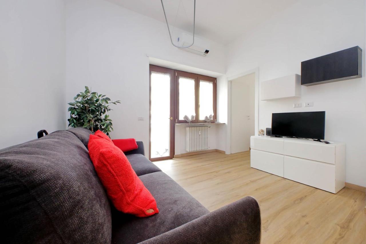 4Bnb - Cozy Albornoz Flat Рим Экстерьер фото